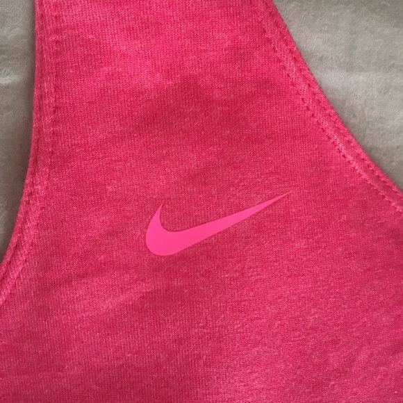 SOLD! Nike Elastika Running Tank Top - Picture 3 of 6